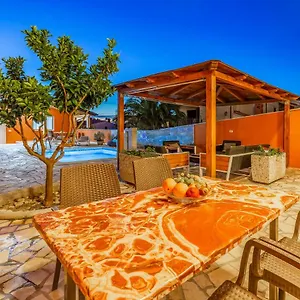 Larst Apartman Medulin