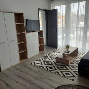 Apartman Mora Lak, Szeged